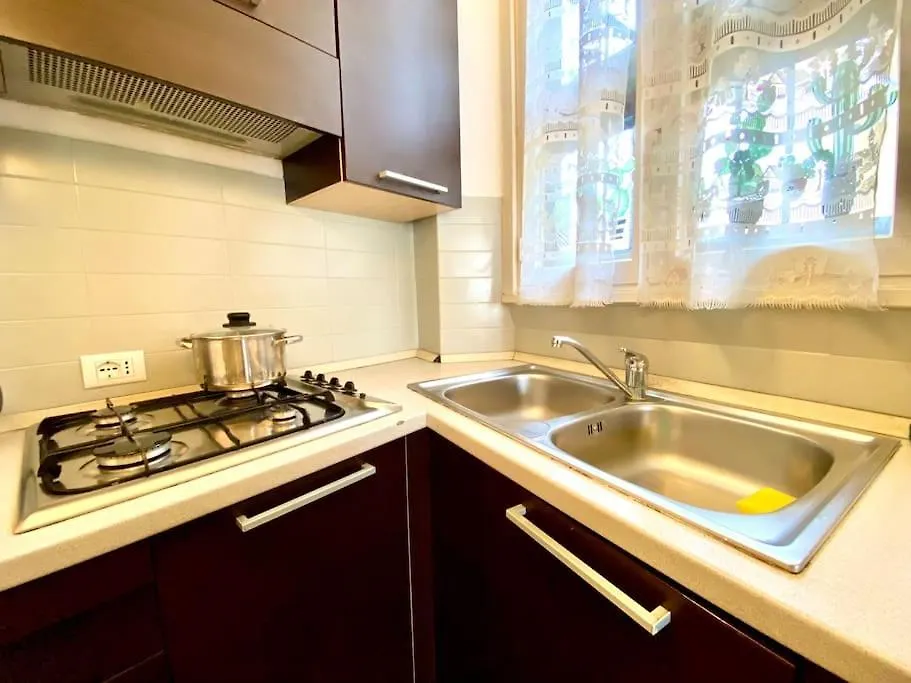 • Cozy House • 10 Min Rho Fiera Daire Milano İtalya